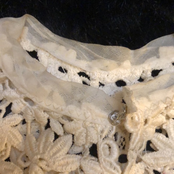 Retro vintage Victorian lace embroidered floral detachable collar - Picture 6 of 8